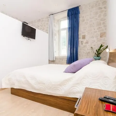 City Lights - Studio With Shared Terrace And City View Διαμέρισμα *