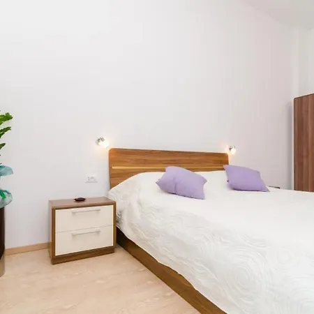 Appartamento City Lights - Studio With Shared Terrace And City View