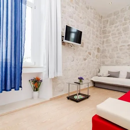 City Lights - Studio With Shared Terrace And City View Ragusa